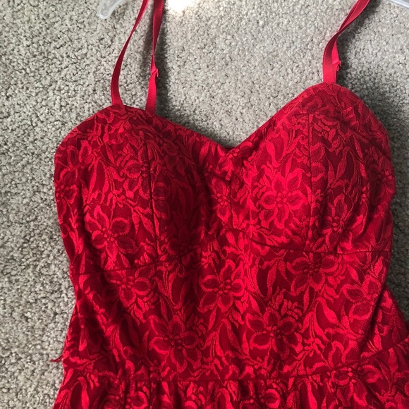 Floral lace red dress! - Picture 3 of 3